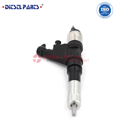 Common Rail Fuel Injector 095000-5150 095000-5150 Diesel Injector Nozzle RE524361 SE501936 For JOHN DEER 095000-5151