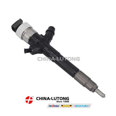 high quality injector for Denso Injector 095000-5600 for Mitsubishi 4d56 Triton L200 1465A041 1465A257 Excavator Engine Parts Injector