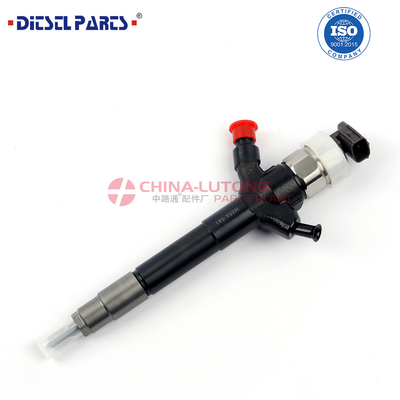 for Toyota Hiace Hilux 2KD-FTV 2.5D 23670-30300 Common Rail CR Injector 23670-0L010 23670-30300 095000-7760 095000-7761 Denso Type for Toyota HILUX VIGO 2KD Hiace 2.5 D 2KD-FTV