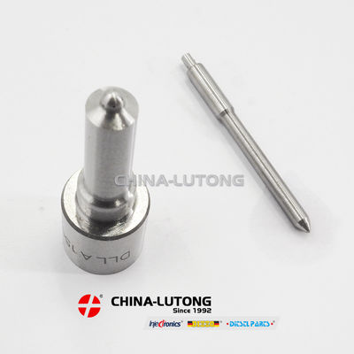 high quality diesel nozzle DLLA150P070 Diesel Fuel Nozzle for Zexel Injector Nozzle Oem DLLA150P070 F019121070 for SDEC D6114